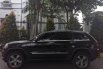 Mobil Jeep Grand Cherokee 2012 Overland terbaik di DKI Jakarta 13