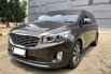 Kia Grand Sedona Ultimate 2017 Coklat 6