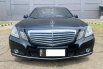 Mercedes-Benz E-Class E250 2010 Hitam 5