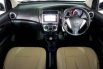 Nissan Grand Livina X Gear MT 2017 Putih 8