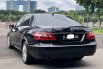 Mercedes-Benz E-Class 250 2010 Hitam 6