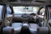 Toyota Kijang Innova V Luxury 2014 6