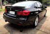 BMW 320i SPORT AT HITAM 2017 4