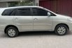 Jual Toyota Kijang Innova E 2013 harga murah di Sumatra Utara 3