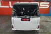 Mobil Toyota Voxy 2020 terbaik di Jawa Barat 5