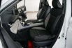 Mobil Toyota Avanza 2021 Veloz dijual, Jawa Timur 5