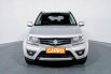 Suzuki Grand Vitara 2.4 MT 2014 Silver 1