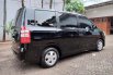 DKI Jakarta, Toyota NAV1 G 2013 kondisi terawat 4