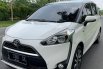 Toyota Sienta V AT 2018 3