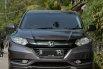 Honda HR-V E Limited Edition 2015 Abu-abu hitam 2