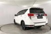 Mobil Toyota Venturer 2017 terbaik di Jawa Barat 3
