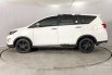 Mobil Toyota Venturer 2017 terbaik di Jawa Barat 4