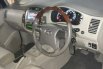 Mobil Toyota Kijang Innova 2014 V Luxury dijual, Jawa Timur 8