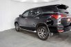 Toyota Fortuner 2.4 VRZ AT 2017 Hitam 4