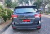 Kia Grand Sedona Ultimate 2017 Abu-abu 6