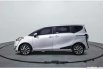 Jawa Barat, jual mobil Toyota Sienta V 2017 dengan harga terjangkau 2