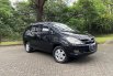 Toyota Kijang Innova G M/T Diesel Hitam 9