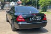 Mercedes-Benz E-Class E 240 2004 Hitam ISTIMEWA SIAP PAKAI JAMIN SUKA BGT GRESS SEKALI BUKTIIN 4