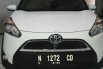 Toyota Sienta V 2016 1