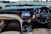 Jual cepat Toyota Camry V 2019 di Banten 3