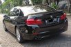 BMW 5 Series 528i 2013 Hitam 5