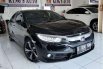 Honda Civic ES Prestige 2017 8