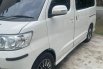 Daihatsu Luxio 1.5 X M/T 2013 4