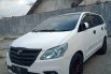 Toyota Kijang Innova 2.5 G 2011 4