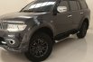 Mitsubishi Pajero exceed 2.5 At 2013 Abu-Abu 8