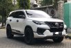 Toyota Fortuner 2.4 VRZ TRD AT Putih 2022 3