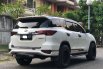 Toyota Fortuner 2.4 VRZ TRD AT Putih 2022 5