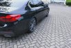 BMW 5 Series 530i 2020 Hitam 5