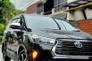 Toyota Venturer 2.4 Q M/T Diesel 2022 Hitam 4