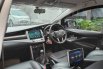 Toyota Venturer 2.4 Q M/T Diesel 2022 Hitam 5