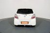 JUAL Daihatsu Ayla 1.0 X MT 2015 Putih 4