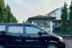 Nissan Serena Highway Star 2009 Hitam 3