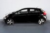 Kia Rio SE 1.4 MT 2012 Hitam 5