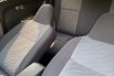 Toyota Agya 1.0L G A/T 2014 Silver 5