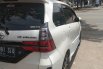 Toyota Avanza 1.5 veloz 6