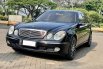 Mercedes-Benz E-Class E 240 2004 Hitam 2