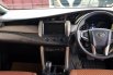 Toyota Innova 2.0 G A/T ( Matic Bensin ) 2018 Mulus Silver Siap Pakai Good Condition 3