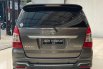 Toyota Kijang Innova 2.0 G Manual Tahun 2012 Abu-abu Metalik Mulus Full Ori 5