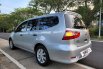 Nissan Grand Livina SV 2014/2015 Istimewa 4