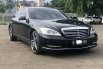 Mercedes-Benz S-Class S 350 2010 Hitam 2