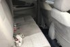 Toyota Innova 2.0 G MT 2015 4