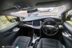 Toyota Innova 2.0 Q AT 2016 4
