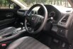 Honda HR-V E CVT 2017 Hitam Pemakaian 2018 10