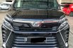 Toyota Voxy 2.0 AT ( Matic ) 2018 Hitam Km 50rban Siap Pakai 1