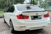 BMW 3 Series 328i 2014 Putih 4