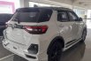 Promo Toyota Raize 1.0 GR Sport two tone putih 2